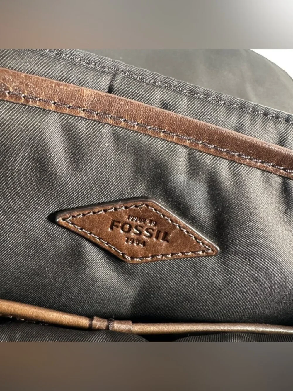 Fossil Brown Leather Messenger Bag Crossbody Men/Unisex City Bag Size